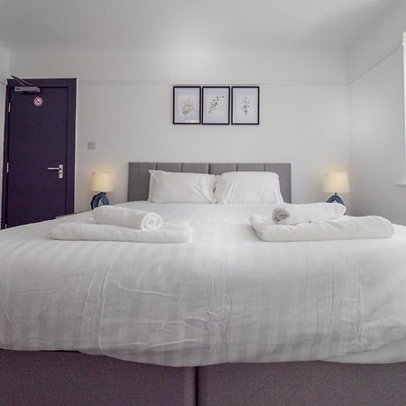3Br Haven Retreat In Wallasey With Free Street Parking 外观 照片