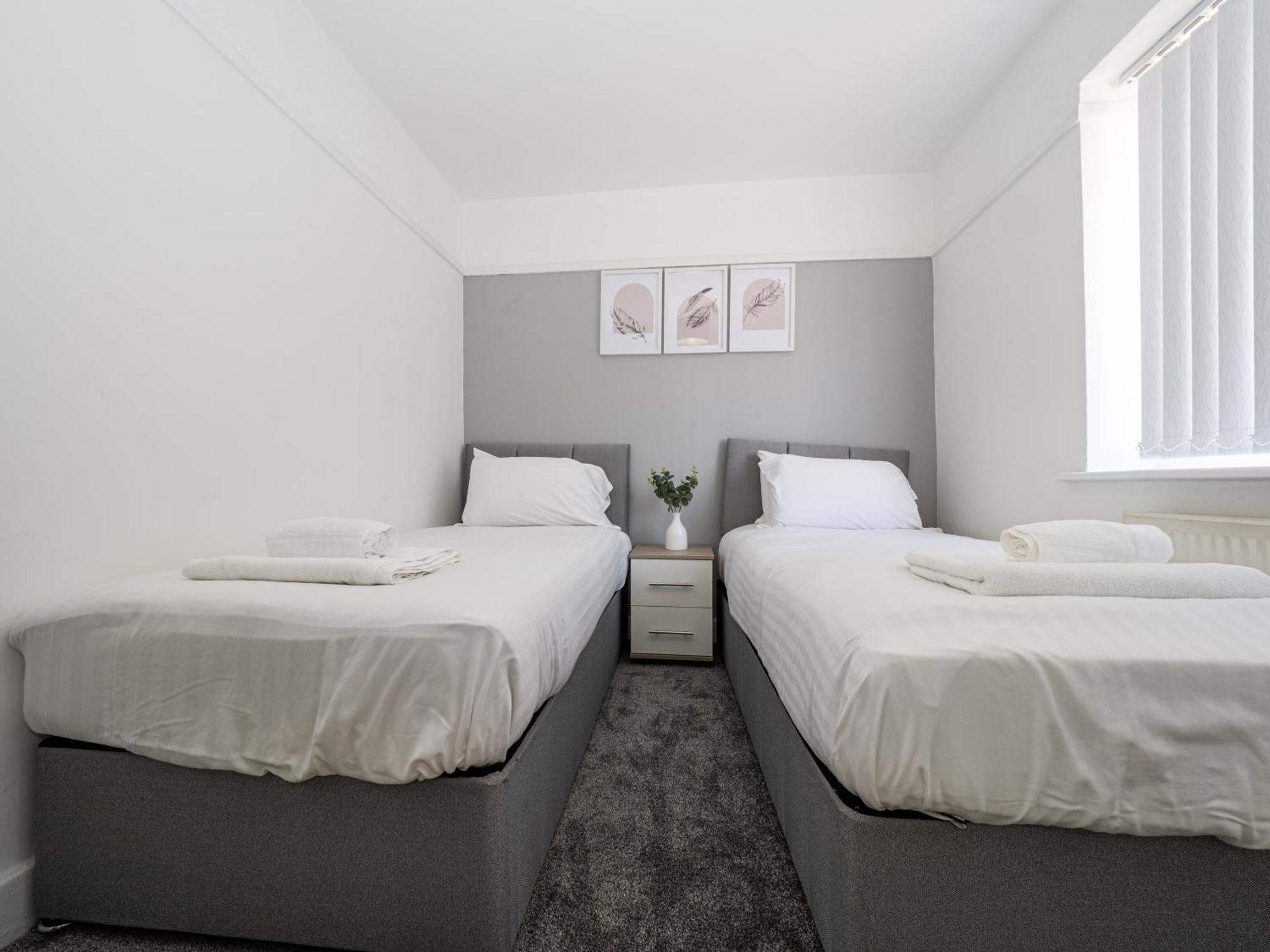 3Br Haven Retreat In Wallasey With Free Street Parking 外观 照片