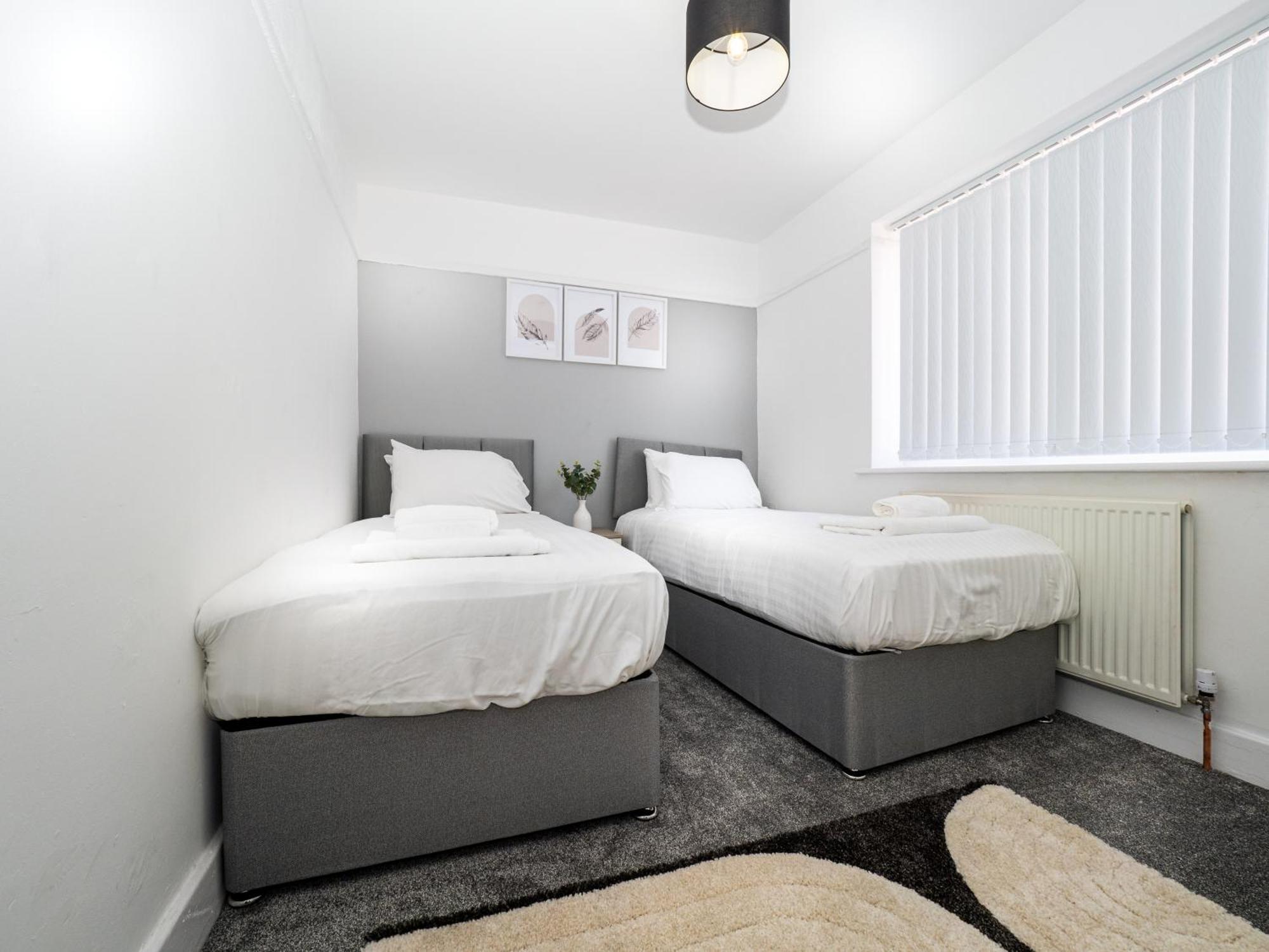 3Br Haven Retreat In Wallasey With Free Street Parking 外观 照片